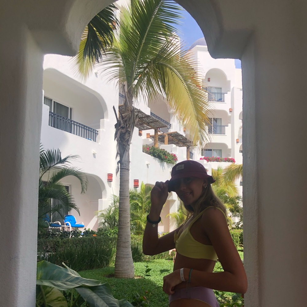 Meet your Posher, Amanda